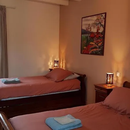 Le A La Fois De Saint-maixent Le Petit 別荘