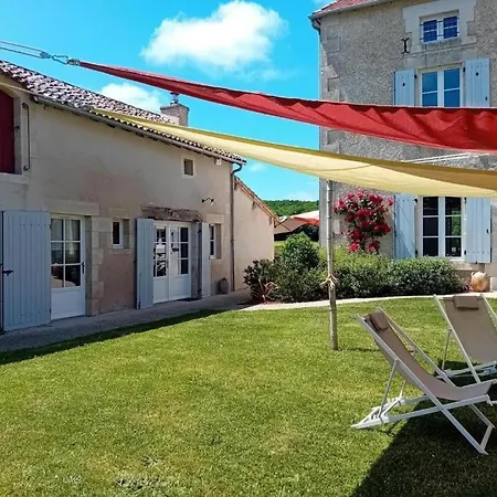 Le A La Fois De Saint-maixent Le Petit Haims