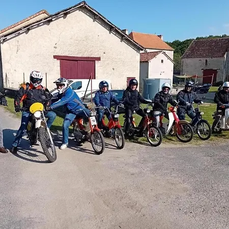 Le à La Fois De Saint-maixent Le Petit Casa vacanze