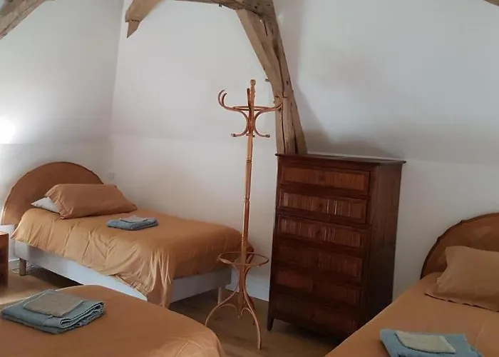 Le A La Fois De Saint-maixent Le Petit Hébergement de vacances *