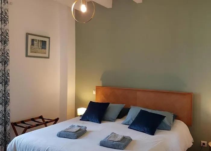 Le A La Fois De Saint-maixent Le Petit * Haims