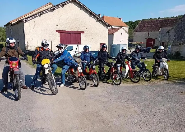 Le A La Fois De Saint-maixent Le Petit Hébergement de vacances